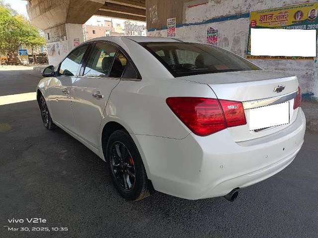 https://images10.gaadi.com/usedcar_image/4629335/original/processed_3280fee6-f9ce-468f-a8c6-c2157e1ef06c.jpg?imwidth=6402