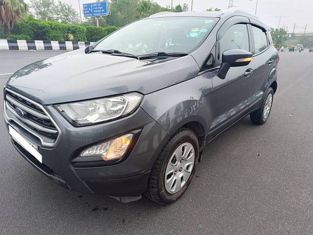 https://images10.gaadi.com/usedcar_image/4629365/original/processed_fee12e8517a2dea4e9674d70ac783305.jpg?imwidth=6400