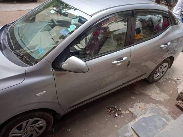 https://images10.gaadi.com/usedcar_image/4629368/original/processed_18cfc7c6-49df-49ea-bd5b-49f7e4aa341d.jpg?imwidth=6400