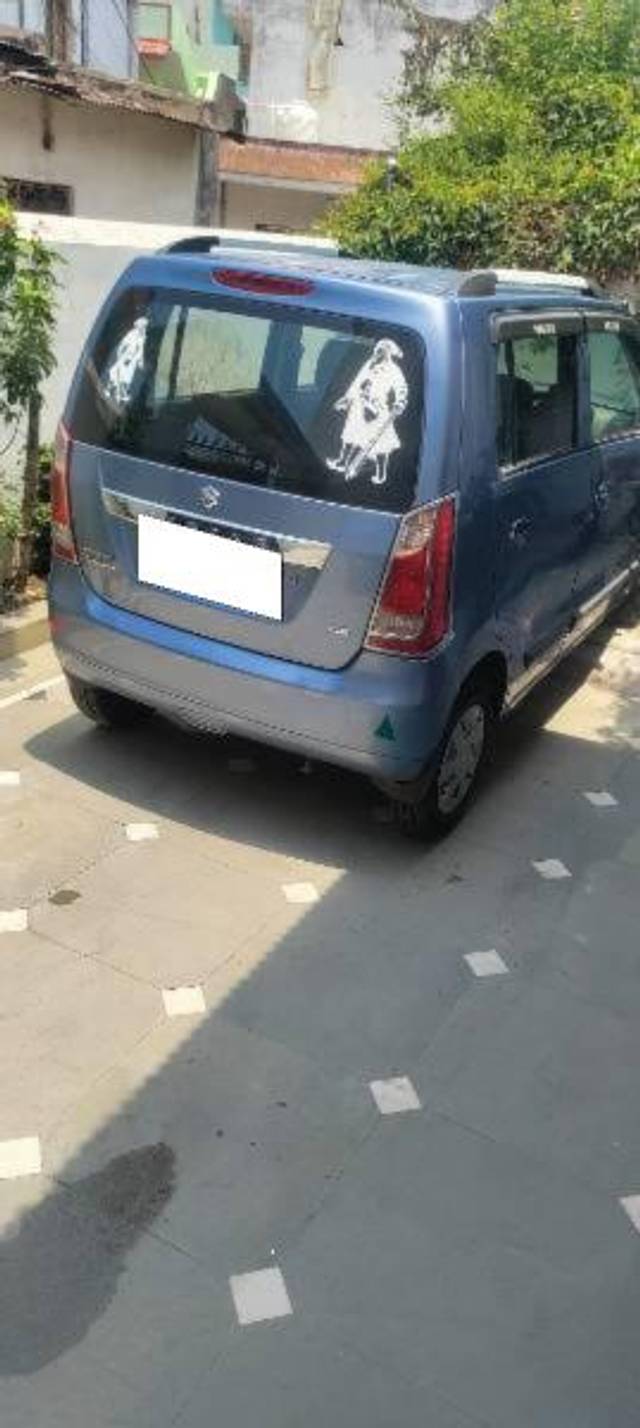 https://images10.gaadi.com/usedcar_image/4629381/original/processed_645412c6-d968-48b7-b55a-9f2a7d8be439.jpg?imwidth=6400