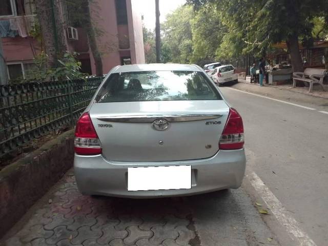 https://images10.gaadi.com/usedcar_image/4629415/original/processed_49d4bf4b-9a28-4827-8abc-5f0604705692.jpg?imwidth=6402