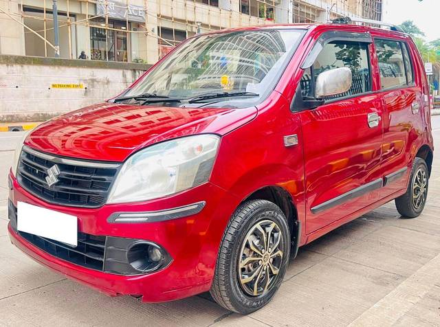 https://images10.gaadi.com/usedcar_image/4629416/original/processed_0d1849120d41ef6156dd5be76197a586.jpg?imwidth=6400