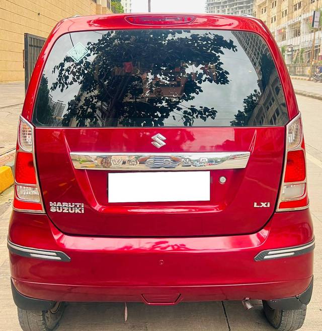 https://images10.gaadi.com/usedcar_image/4629416/original/processed_a5d891386d3bea2070c108ea9ffa412b.jpg?imwidth=6402