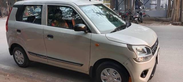 https://images10.gaadi.com/usedcar_image/4629432/original/processed_0621f13a-de45-47b4-85da-eabe6e7cb339.jpg?imwidth=6400