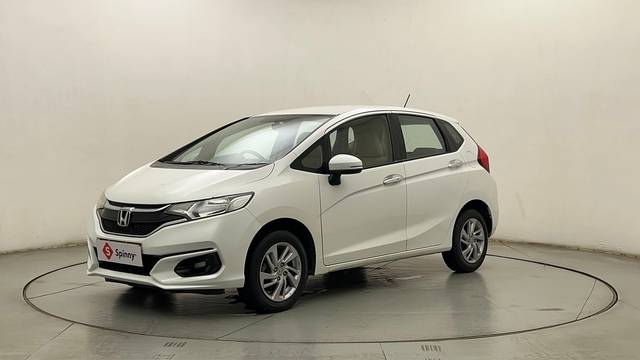https://images10.gaadi.com/usedcar_image/4629437/original/c86bbbc14e2d1da1b0a3288bca637efa.JPG?imwidth=6400