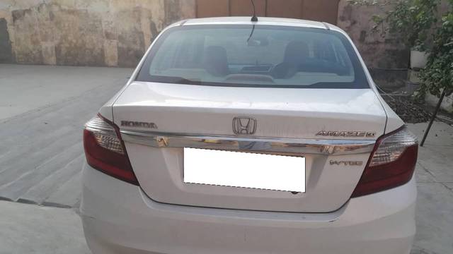 https://images10.gaadi.com/usedcar_image/4629455/original/processed_5a8bd8a9-0d42-4273-9cd1-e778e805d285.jpg?imwidth=6402
