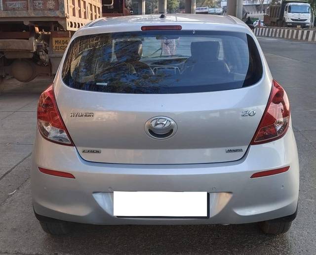 https://images10.gaadi.com/usedcar_image/4629472/original/processed_b47a1d0f0ed6636b3ffa22fcfe9d6441.jpeg?imwidth=6402