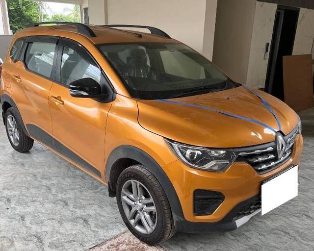 https://images10.gaadi.com/usedcar_image/4629511/original/processed_8217a2bf-abcd-424d-910e-b116b2696aec.jpeg?imwidth=6400