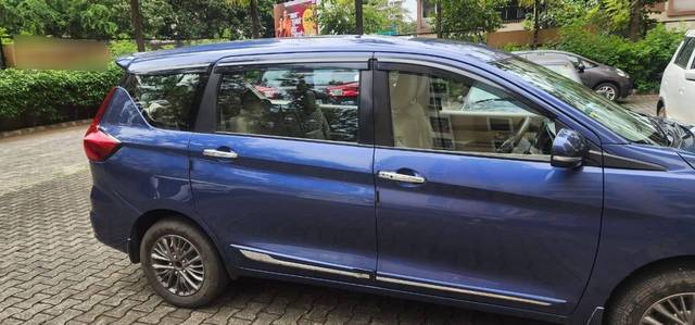 https://images10.gaadi.com/usedcar_image/4629518/original/processed_d50942edf6e0cf76538dd1b71996ad3f.jpg?imwidth=6401