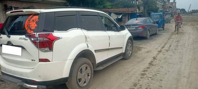 https://images10.gaadi.com/usedcar_image/4629533/original/processed_64e049f85b1cfaa94f5b03e1f3bbcf2f.jpg?imwidth=6402