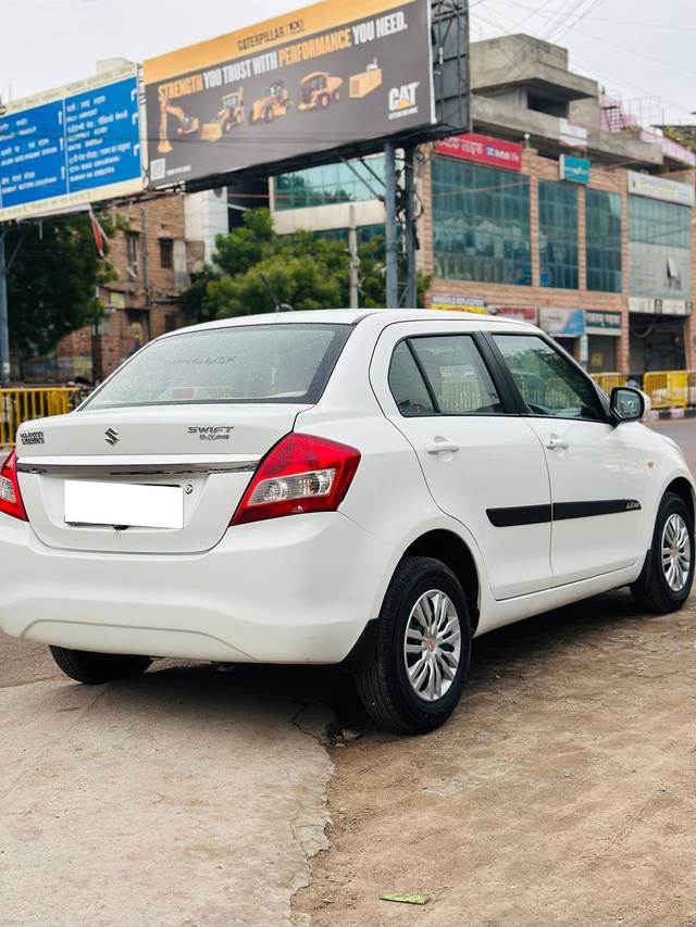 https://images10.gaadi.com/usedcar_image/4629539/original/processed_2b112d01-70fb-4cbe-878c-af28fee9d939.jpg?imwidth=6401