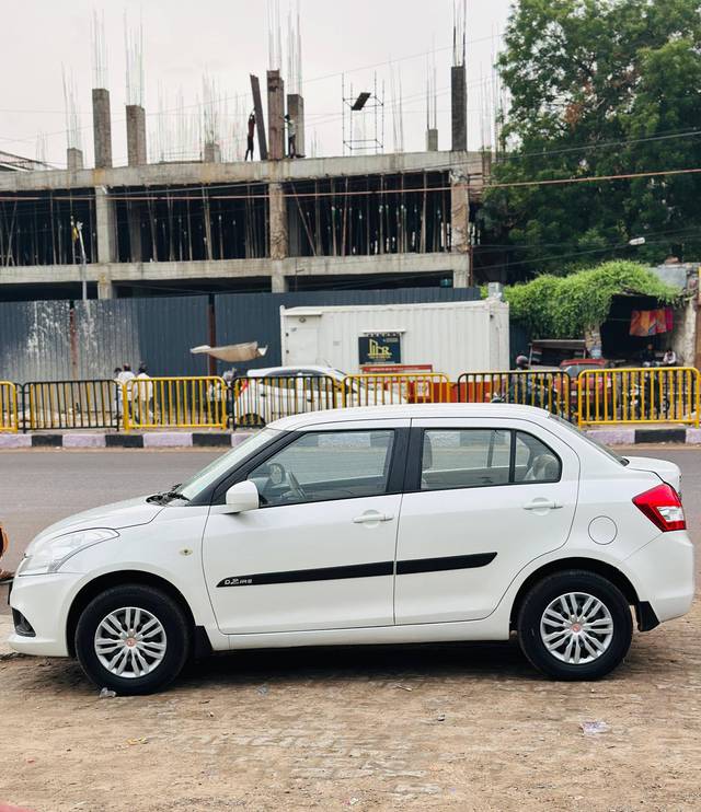 https://images10.gaadi.com/usedcar_image/4629539/original/processed_f07a8cba-f853-4ddf-a2cc-4c9343fa3ac7.jpg?imwidth=6402