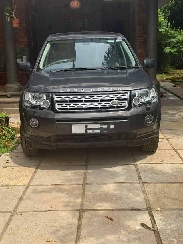 https://images10.gaadi.com/usedcar_image/4629551/original/processed_9b796e0d-18e0-4ccc-a197-733021a151bf.jpeg?imwidth=6400