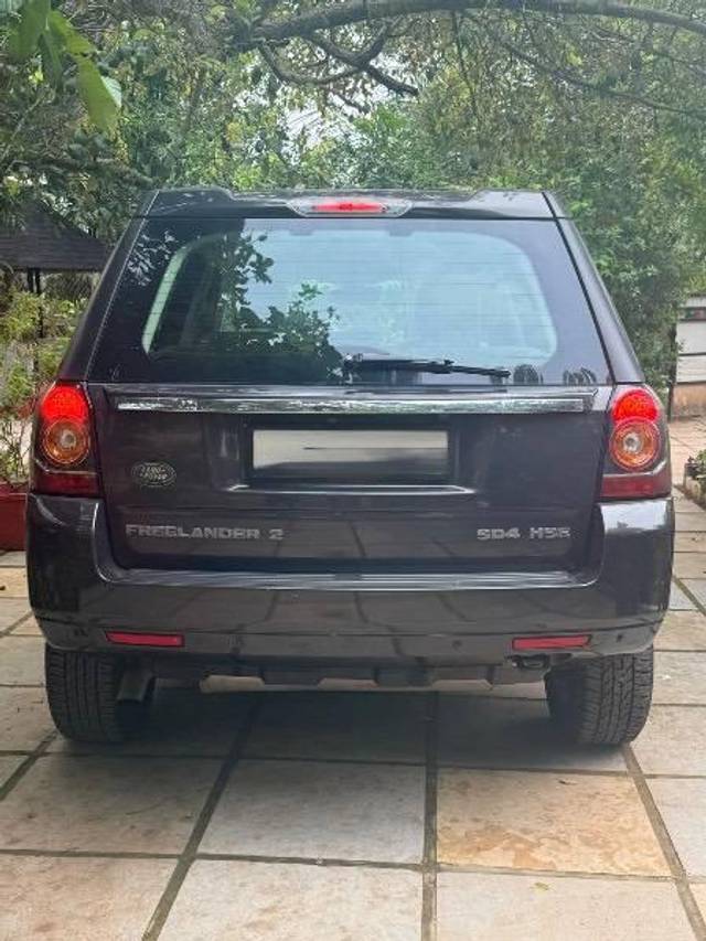 https://images10.gaadi.com/usedcar_image/4629551/original/processed_b973e4d1-79fe-4b99-9c04-141caf730ee6.jpeg?imwidth=6401