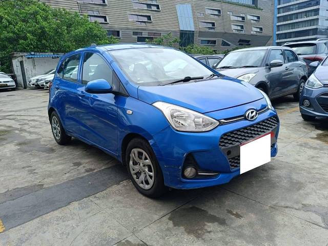 https://images10.gaadi.com/usedcar_image/4629559/original/processed_4ade8f6e01c584c40441ec1fc91f55c0.jpg?imwidth=6400