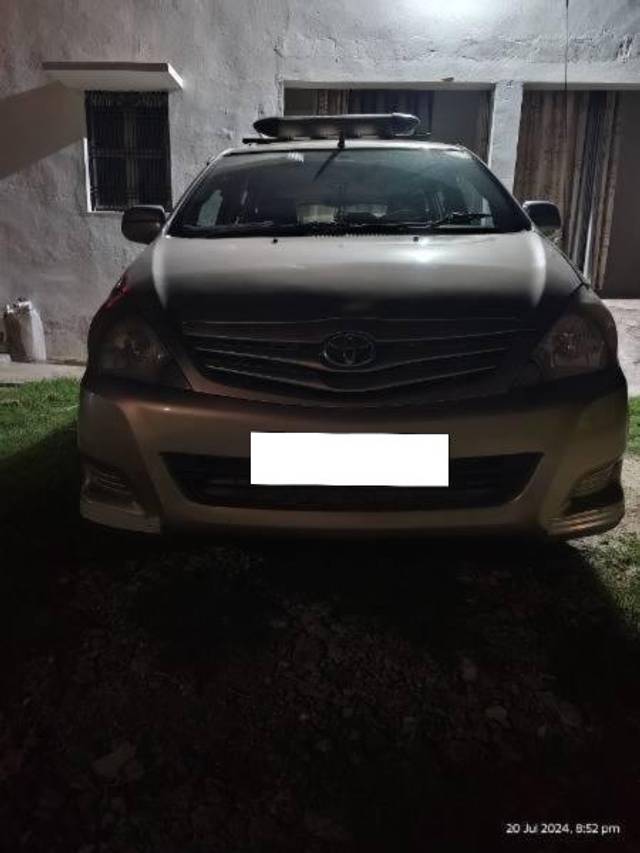 https://images10.gaadi.com/usedcar_image/4629577/original/processed_d3d4056d-99b8-4bb1-a550-9cb3a6073015.jpg?imwidth=6401