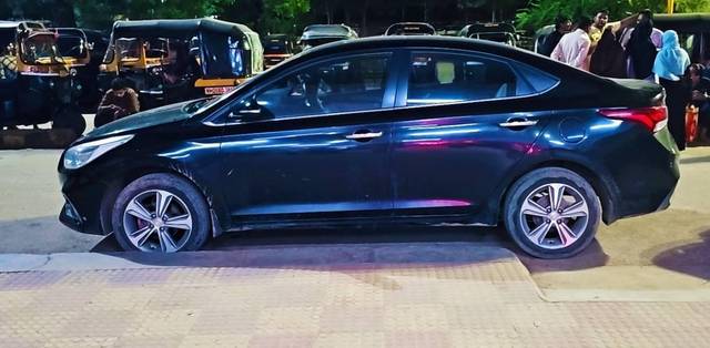 https://images10.gaadi.com/usedcar_image/4629606/original/processed_fb82c750-916f-4e6c-aaf4-c4765de8ff2b.jpg?imwidth=6402