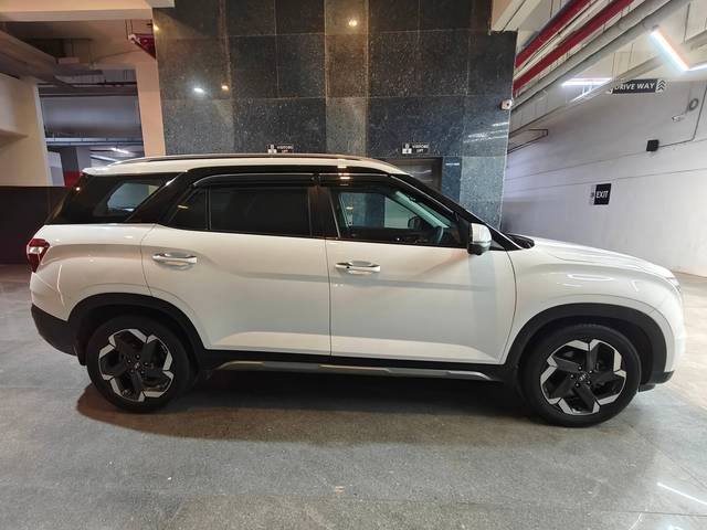 https://images10.gaadi.com/usedcar_image/4629624/original/processed_3914e2ad30b5665471c6b22fa20fbab5.jpg?imwidth=6401