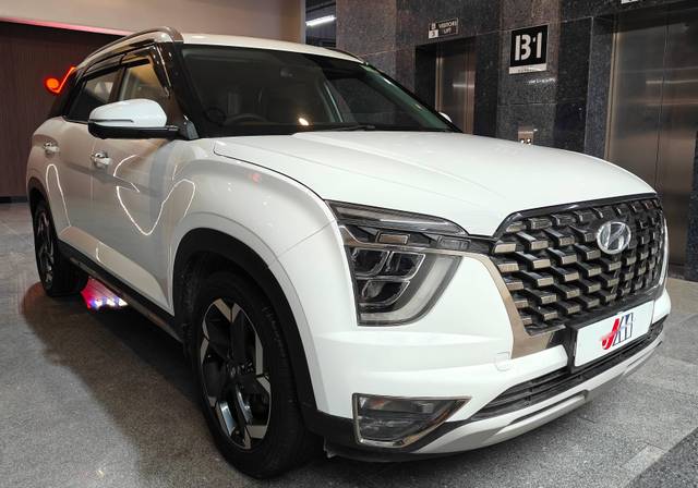 https://images10.gaadi.com/usedcar_image/4629624/original/processed_f9ad9551de8e6557bcdebf7f4fcf5911.jpg?imwidth=6400