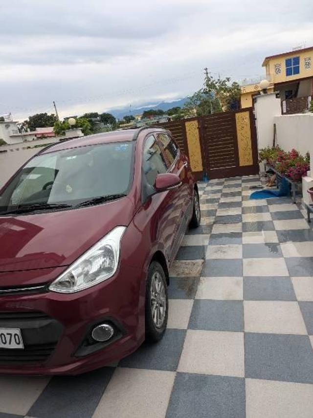 https://images10.gaadi.com/usedcar_image/4629655/original/processed_6114e6c5-704e-45f3-92dc-3fc027715314.jpg?imwidth=6402