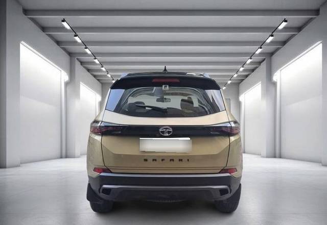 https://images10.gaadi.com/usedcar_image/4629681/original/processed_1f5693d0d03fbe9fa51e110b8ef72483.jpeg?imwidth=6401