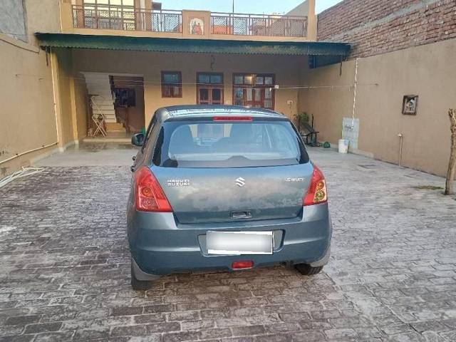 https://images10.gaadi.com/usedcar_image/4629692/original/processed_processed_64515ac9-3a84-4b2e-8fb7-222b201f05e6.jpg?imwidth=6400