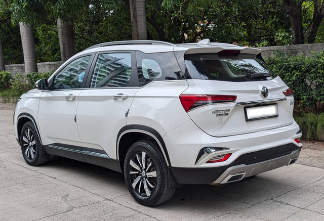 https://images10.gaadi.com/usedcar_image/4629711/original/processed_c6397c06-4afd-4df4-a054-d24edc447ad2.png?imwidth=6401