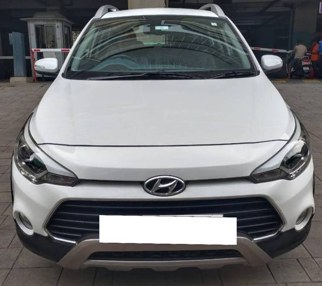 https://images10.gaadi.com/usedcar_image/4629714/original/processed_73981317b0bc91ba28e1d926cdec9bd0.jpg?imwidth=6400