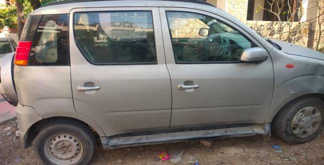 https://images10.gaadi.com/usedcar_image/4629742/original/processed_6e897f1f-2f74-41ef-a05c-28aa9b8b6f58.jpg?imwidth=6401