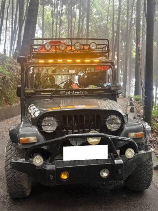 https://images10.gaadi.com/usedcar_image/4629747/original/processed_b1bdbf41-2928-447a-8014-f7a2c639d47f.jpeg?imwidth=6401