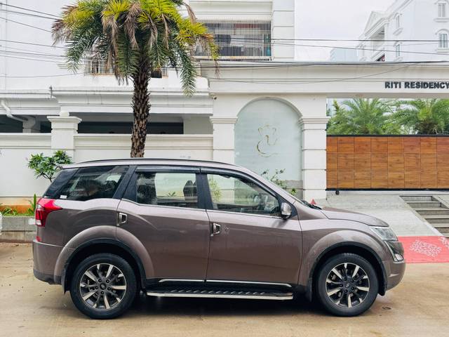 https://images10.gaadi.com/usedcar_image/4629757/original/processed_7925821e629b016bd89c19ec05f7e41c.jpg?imwidth=6401