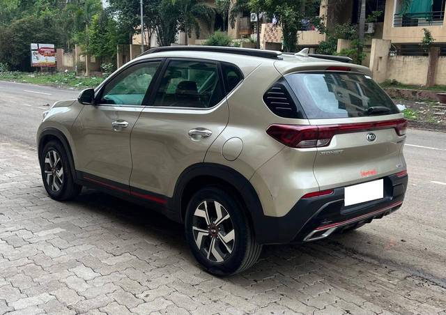 https://images10.gaadi.com/usedcar_image/4629767/original/processed_44ad5fd4aa1c536da9bfbb4cc5e9a4a7.jpg?imwidth=6402