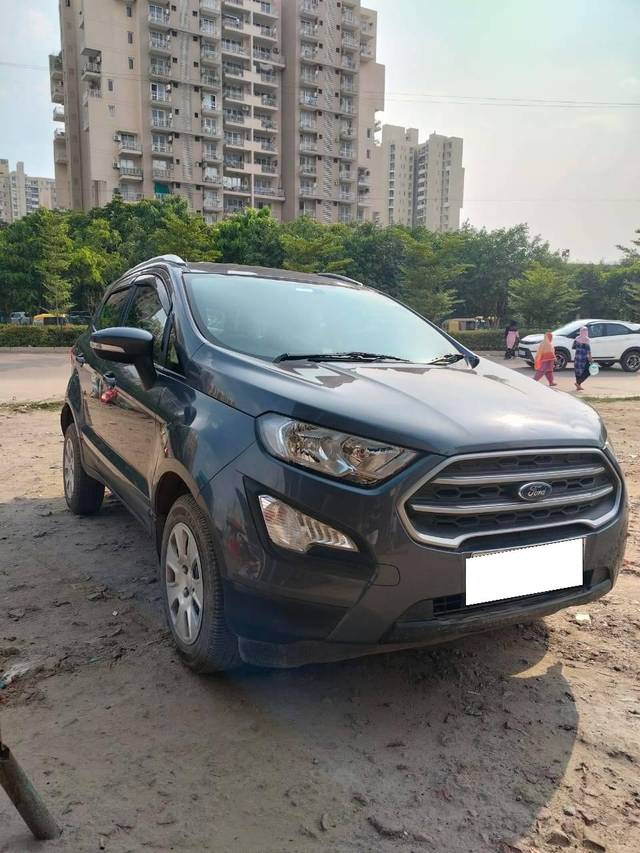 https://images10.gaadi.com/usedcar_image/4629789/original/processed_1e120468-c3dd-4708-918a-6e1feadb083d.jpg?imwidth=6400
