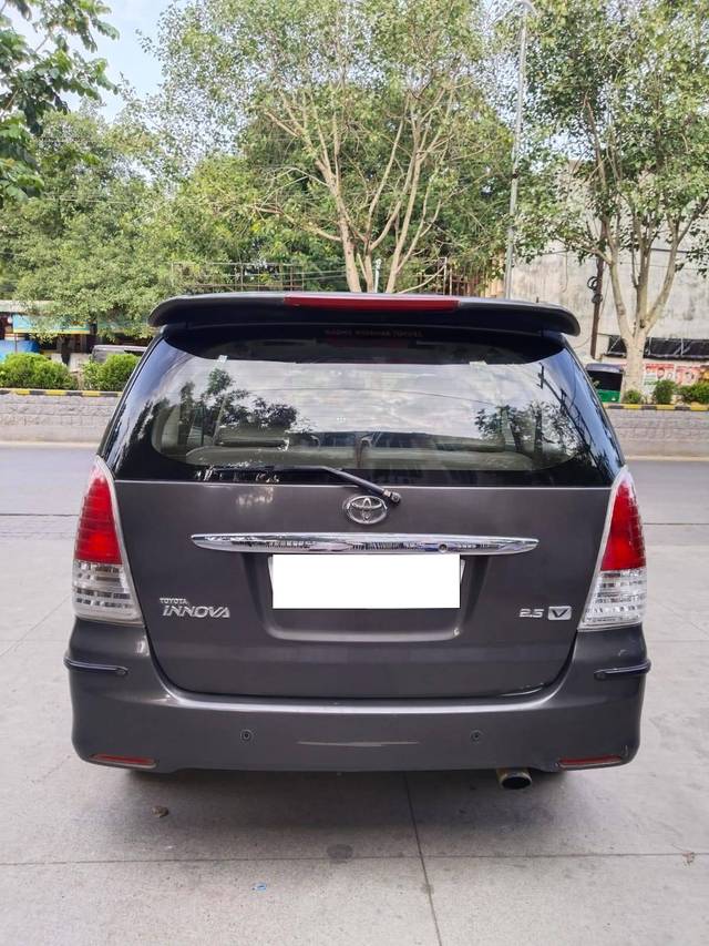 https://images10.gaadi.com/usedcar_image/4629863/original/processed_b7a1b3f15cb5aa974ddfb5cb6ed4d62e.jpg?imwidth=6401