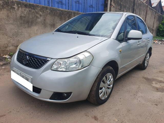 https://images10.gaadi.com/usedcar_image/4629893/original/processed_47ce335aa60c3165eb63df9ac4a2b2d9.jpg?imwidth=6402