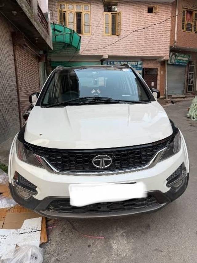https://images10.gaadi.com/usedcar_image/4629896/original/processed_6e1410dc-acde-411d-a3e1-a2bf61ed6574.jpeg?imwidth=6400