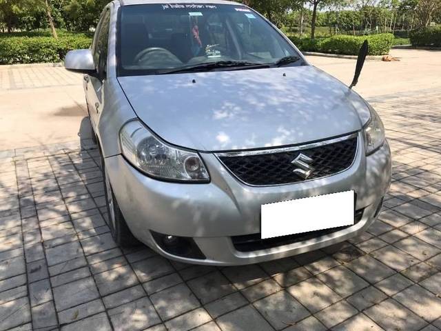 https://images10.gaadi.com/usedcar_image/4629911/original/processed_64cc03d1-ec06-4324-abc1-376f9ca7334f.jpeg?imwidth=6400