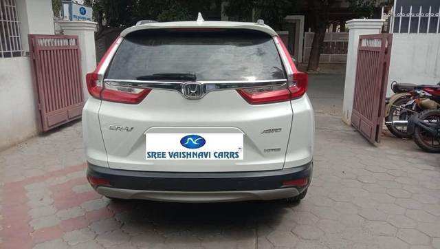 https://images10.gaadi.com/usedcar_image/4629913/original/processed_0d51033eb56b625adc92250177458509.jpeg?imwidth=6402