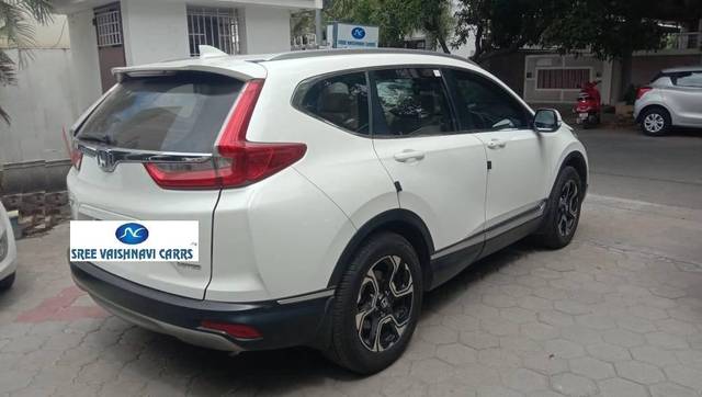 https://images10.gaadi.com/usedcar_image/4629913/original/processed_1021ef56cffebb710649141efd7a4aaf.jpeg?imwidth=6401