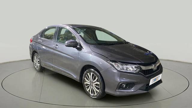 https://images10.gaadi.com/usedcar_image/4629936/original/6588160a207b32e7215cac7dfabef26b.jpg?imwidth=6400