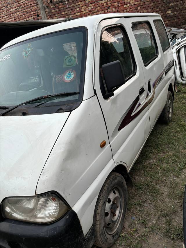 https://images10.gaadi.com/usedcar_image/4629946/original/processed_13e87465-01ef-44b2-bb14-bfba7bc3fee7.jpg?imwidth=6401