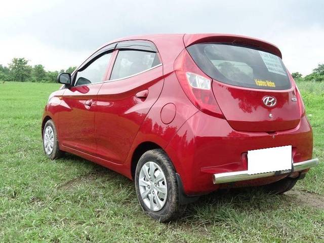 https://images10.gaadi.com/usedcar_image/4629953/original/processed_1c2b2ac7838506279e7bb3c105278ee5.jpeg?imwidth=6402