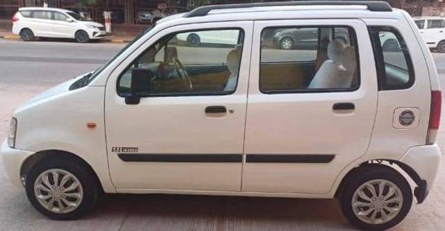 https://images10.gaadi.com/usedcar_image/4629957/original/processed_91ed417844be38391203ce7a8441723a.jpeg?imwidth=6401