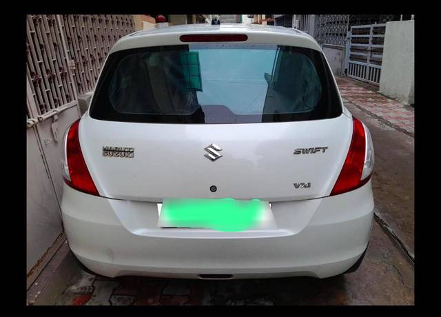https://images10.gaadi.com/usedcar_image/4629972/original/processed_696bebe4-20aa-4a21-948a-414a14b89ef7.jpg?imwidth=6401