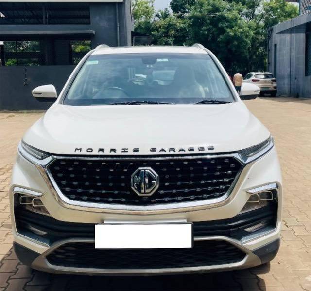 https://images10.gaadi.com/usedcar_image/4630004/original/processed_fc6f639d-04b5-40f5-b579-2deb6fb357d5.jpeg?imwidth=6402