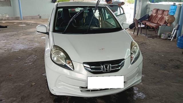 https://images10.gaadi.com/usedcar_image/4630009/original/processed_43454ed3-a480-4d71-b105-1b3dac42d549.jpg?imwidth=6401