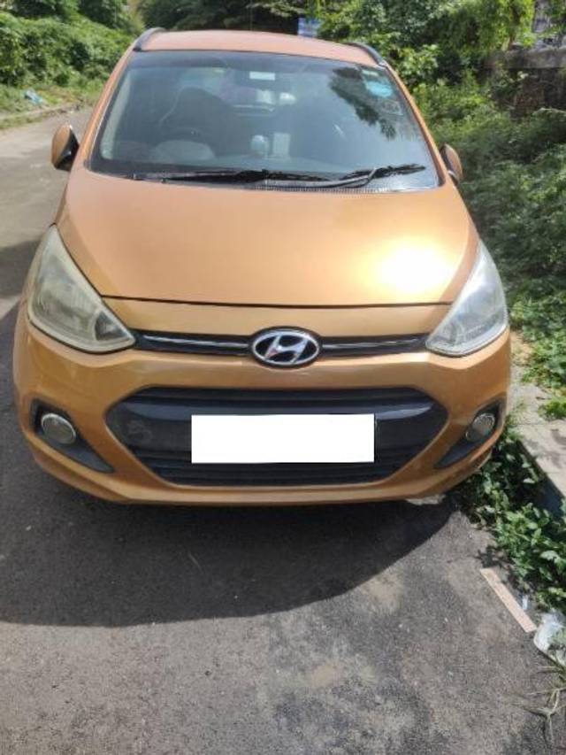 https://images10.gaadi.com/usedcar_image/4630024/original/processed_2c25a03b-3c4c-4cbf-93da-41b9ee51ddf3.jpg?imwidth=6400