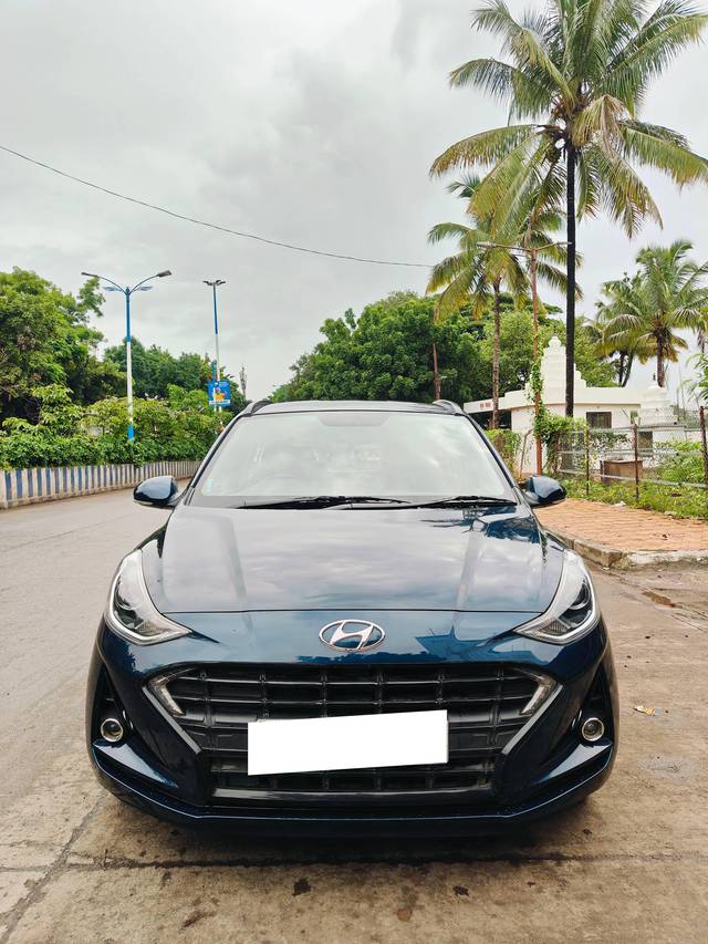 https://images10.gaadi.com/usedcar_image/4630039/original/processed_70ac15b8c5fa2a001f49431ac6bf8fb6.jpg?imwidth=6400