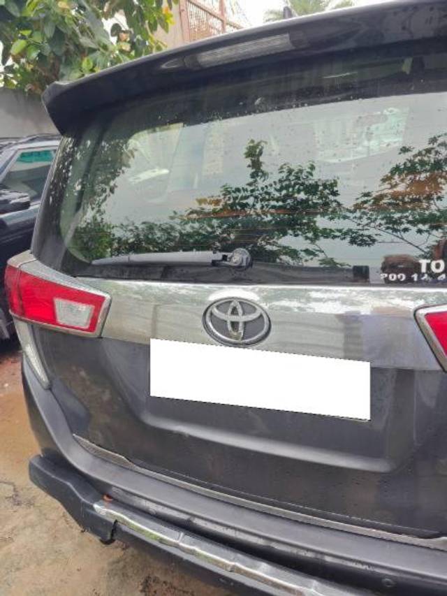 https://images10.gaadi.com/usedcar_image/4630040/original/processed_cff108f9-4b83-4f7c-a993-e19d3516e1d8.jpg?imwidth=6402