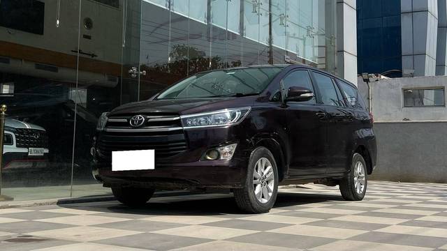 https://images10.gaadi.com/usedcar_image/4630047/original/processed_ceef20db0f559028d211c9643f532368.jpg?imwidth=6400